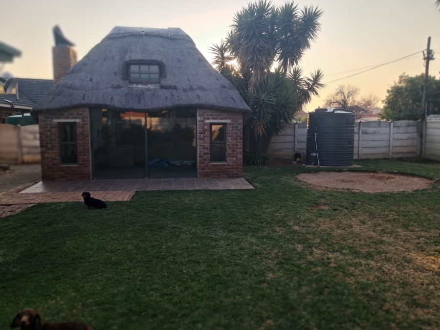 4 Bedroom Property for Sale in Bedelia Free State